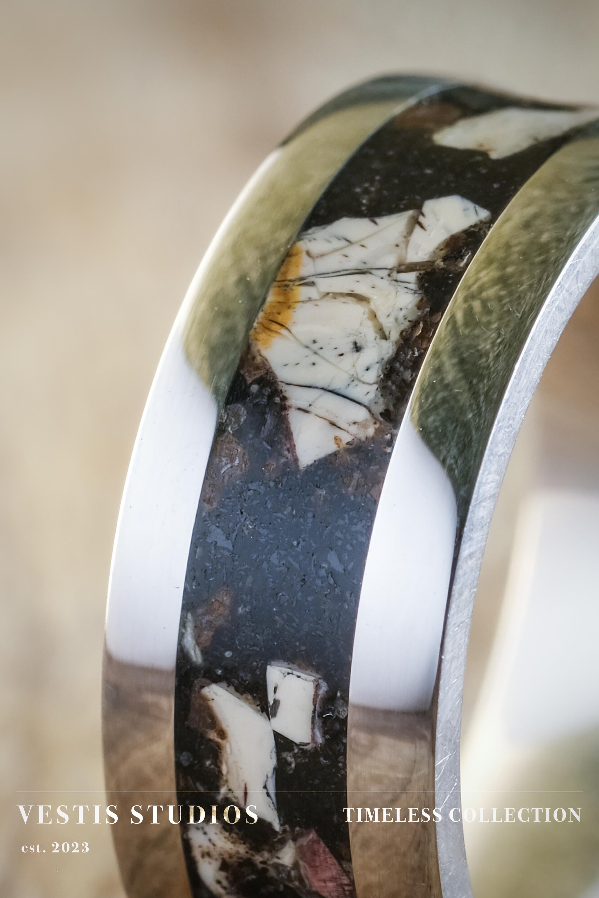 Spinosaurus, Raptor & Diplodocus Fossil Ring – Steel