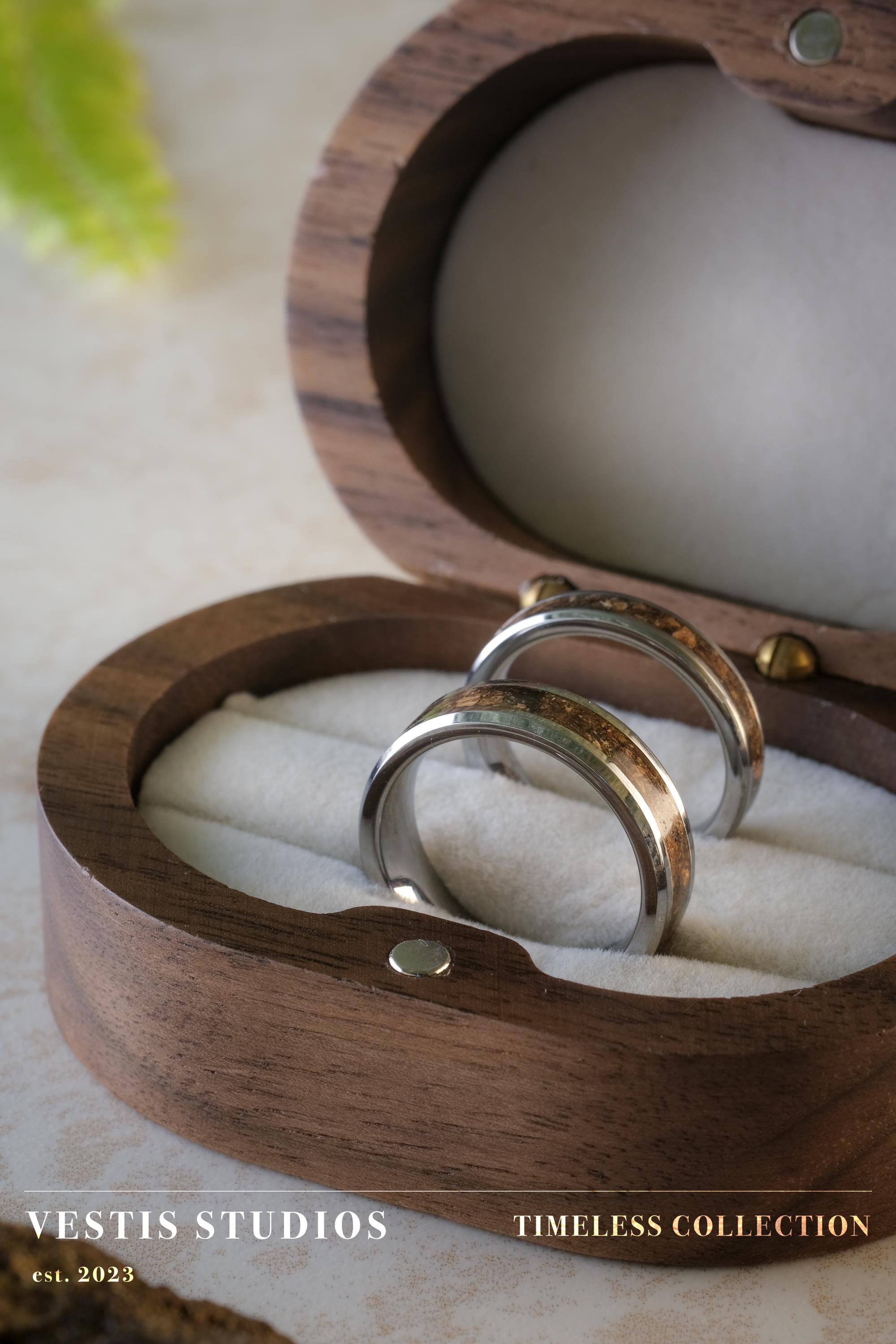 Hadrosaur Fossil Wedding Ring Set – Tungsten