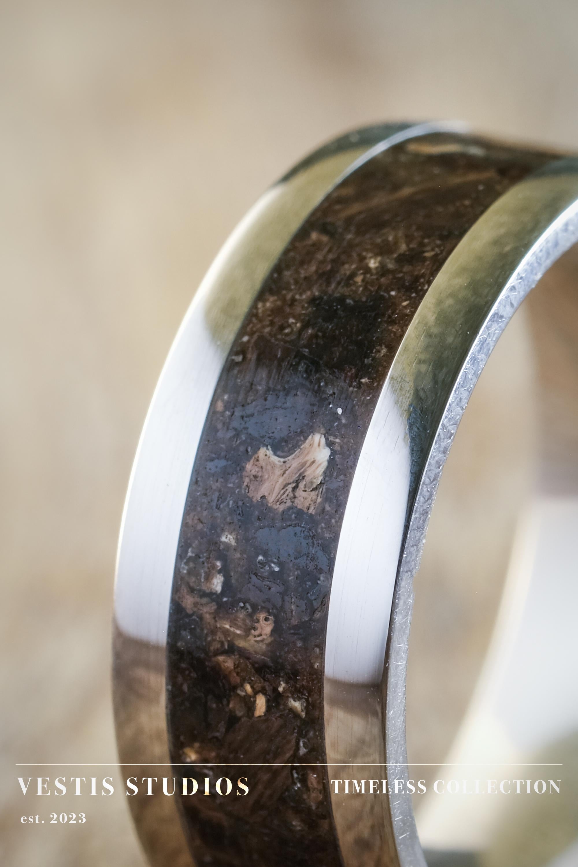 Hadrosaur Fossil Ring – Steel