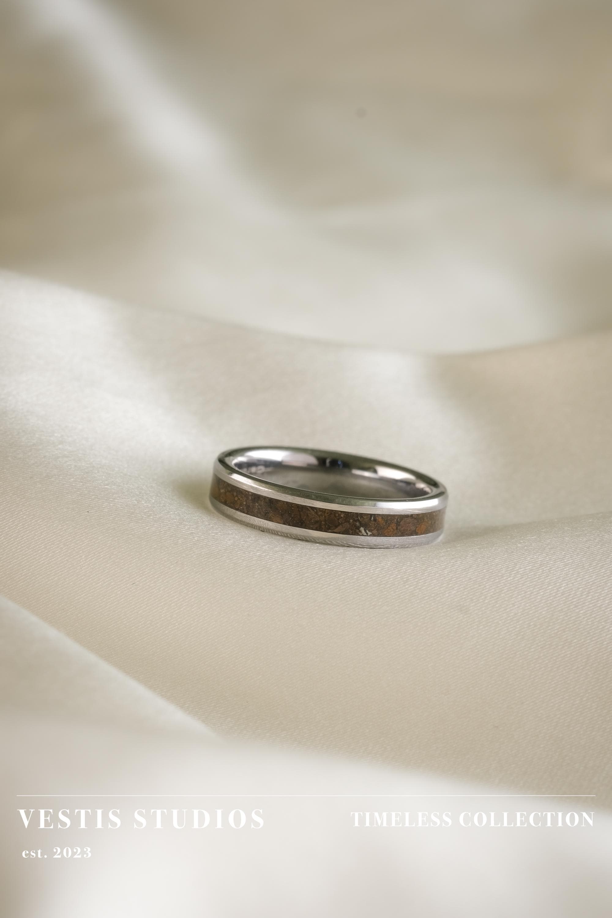 Raptor Fossil Wedding Ring Set – Tungsten