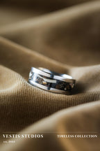 Spinosaurus, Raptor & Diplodocus Fossil Ring – Steel